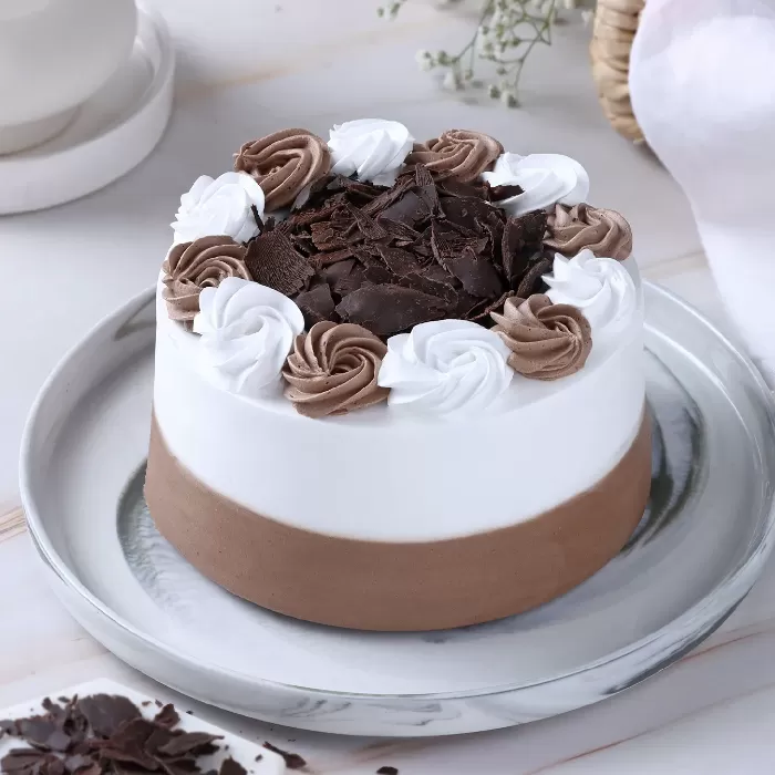 Creamy Black Forest Cake 