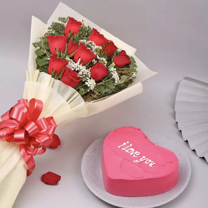 Red Rose bouquet with Heart Shape Cake