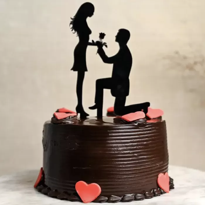 Valentine Couple Chocolate Cake 