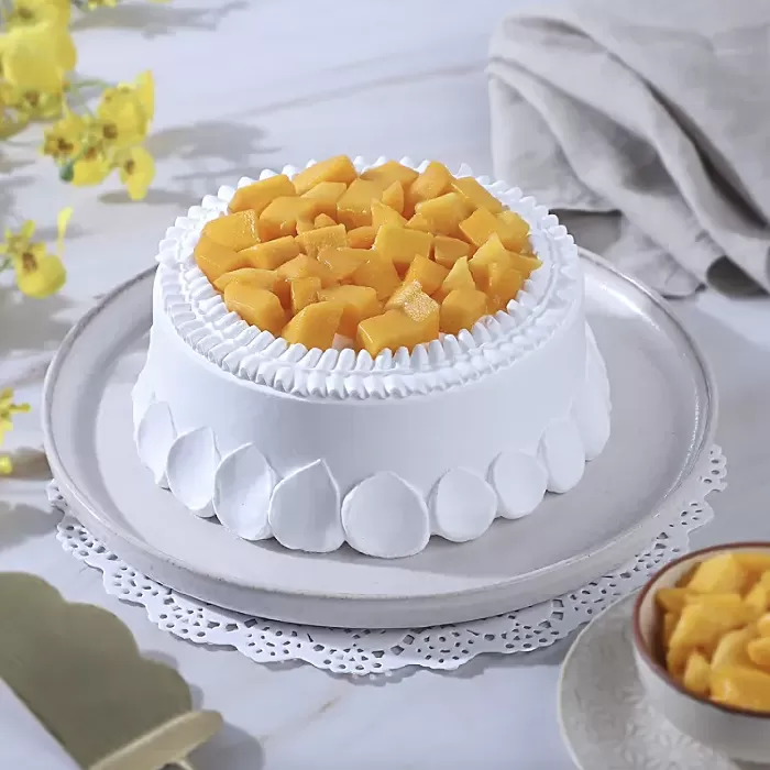 Mango Cream Fruit Cake